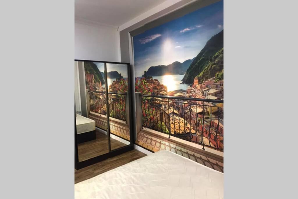 Studio Apartment Near Republic Square Yerevan Bagian luar foto
